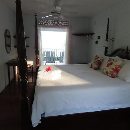Sand Dollar Beach Bed & Breakfast Bocas Town Exterior photo