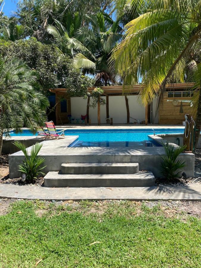 Sand Dollar Beach Bed & Breakfast Bocas Town Exterior photo