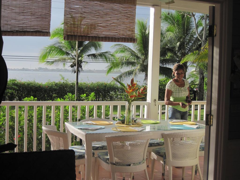 Sand Dollar Beach Bed & Breakfast Bocas Town Room photo